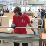 un apprenti en pleine épreuve des worldskills
